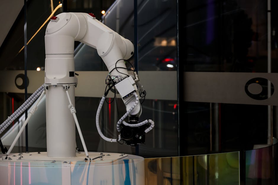 Braccio robotico moderno e automazione